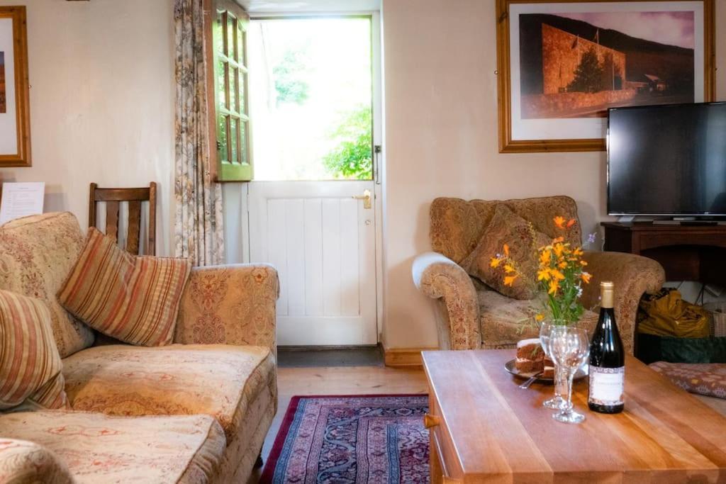 Yr Hen Efail - Old Smithy Villa Tregaron Eksteriør billede